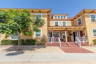 Building Photo - 2208 Julian Ave