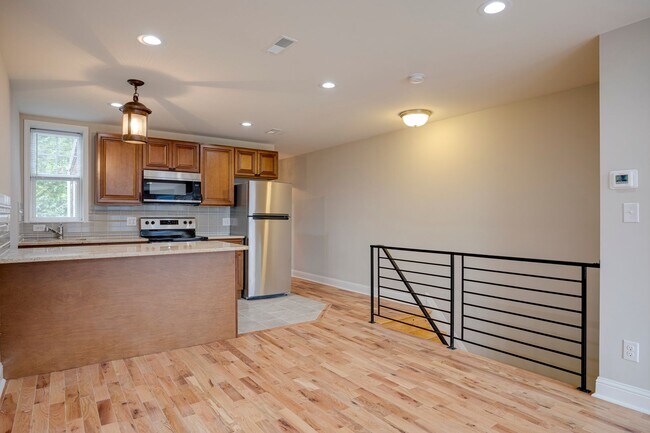 Foto del edificio - 639 N 52nd Street