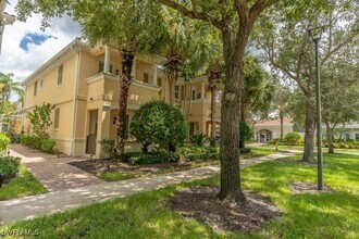 Building Photo - 28495 Villagewalk Blvd