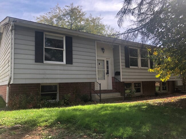 Unit 3 - 21 Oakland Ave