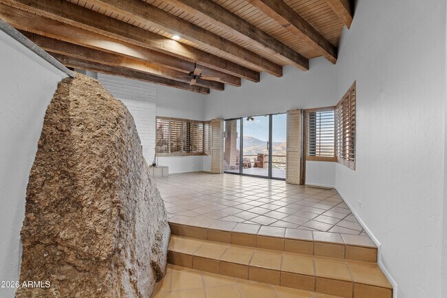 Foto del edificio - 6700 E Hawksnest Rd