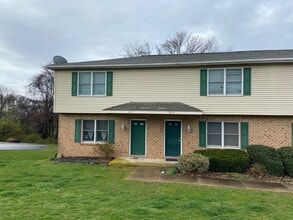 Building Photo - 261 Ark Dr