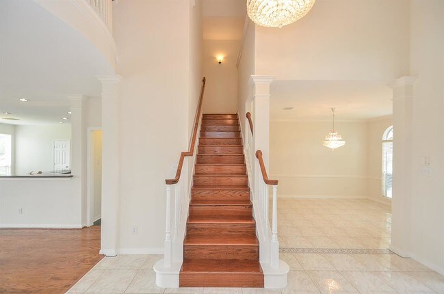 Building Photo - 12307 S Shadow Cove Dr