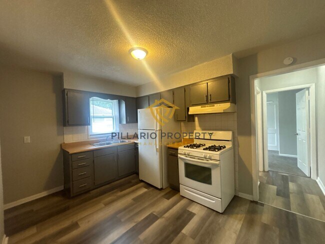 Foto del edificio - 3536-3538 N Parker Ave