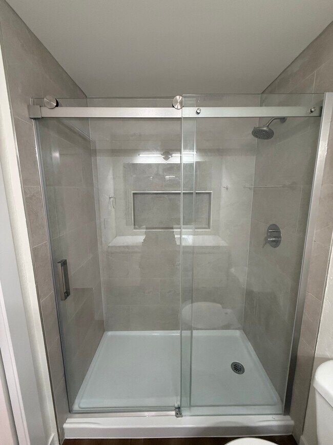 Foto del edificio - 9404 Stone Ave N