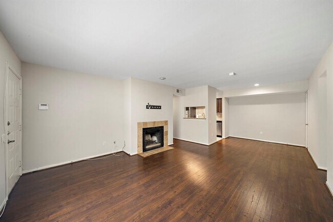 Foto del edificio - 1860 White Oak Dr