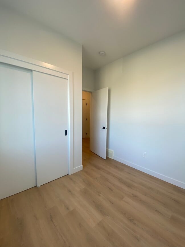 Building Photo - Spacious 3-Bedroom Family Home in Killarney
