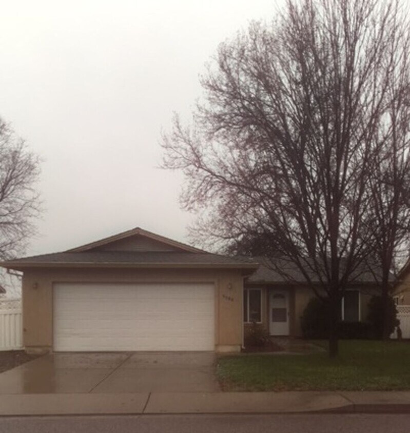 Primary Photo - 3 Bedroom home in Anderson