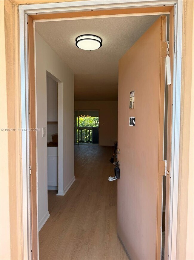 Foto del edificio - 218 NE 12th Ave