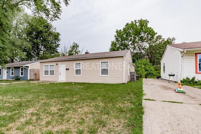 Building Photo - NOW OFFERING HALF OFF FIRST FULL MONTH IF ...