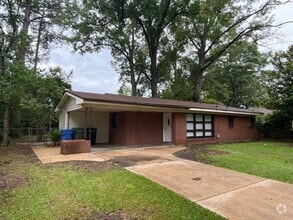 Building Photo - 3038 Grenada Dr