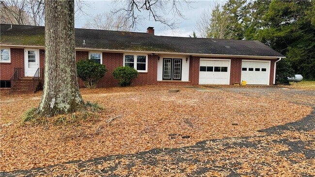 Building Photo - 4905 Murray Rd