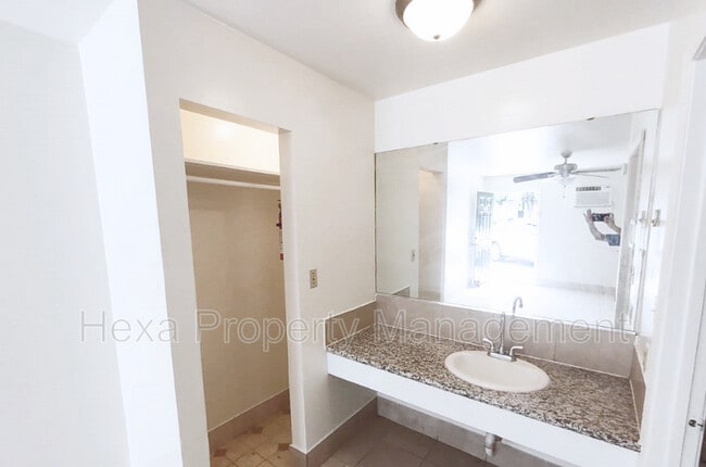 Foto del edificio - 2511 Farm to Market 646 Rd N