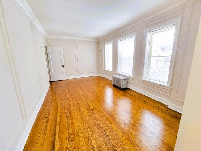 Foto del edificio - 1600 W Estes Ave