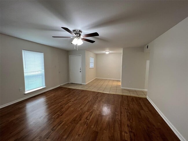 Building Photo - 130 Oyster Creek Dr