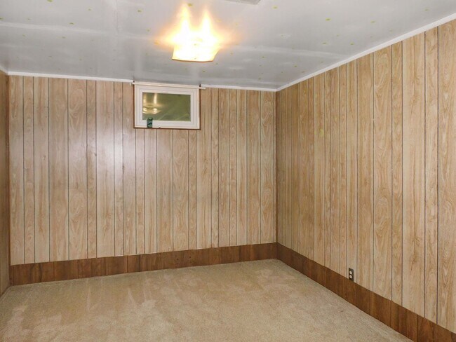 Foto del edificio - 2 Level Single Family Home with Large Back...