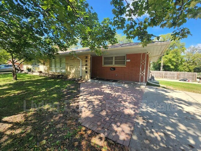 Foto del edificio - 3870 Steele Ave