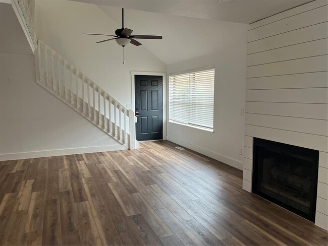 Foto del edificio - 4612 Evergreen Ct
