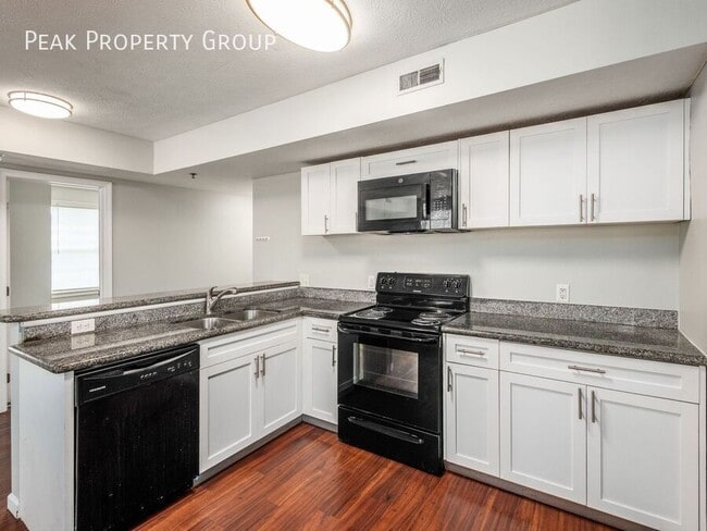 Building Photo - 262 Chittenden Ave