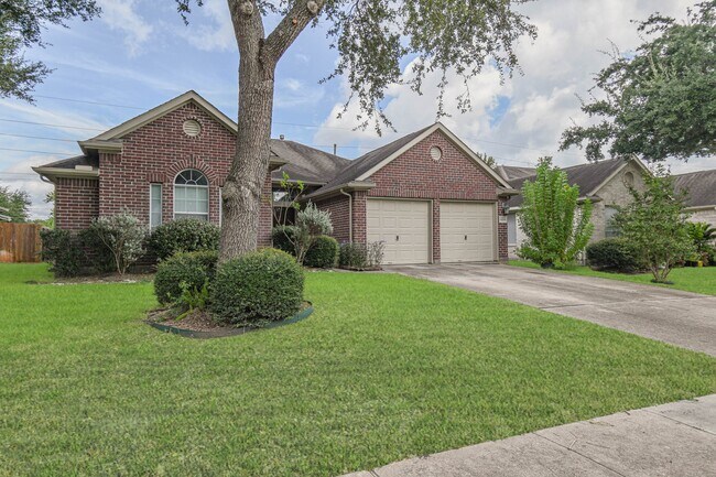 Foto del edificio - 14214 Silver Glade Ln