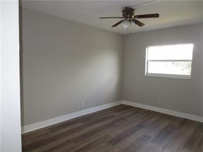 Foto del edificio - 651 NW 42nd Ct
