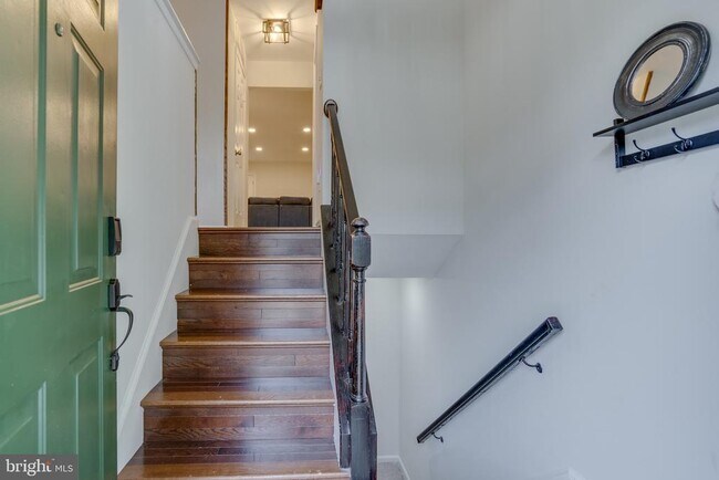 Foto del edificio - 3700 Roxbury Ln