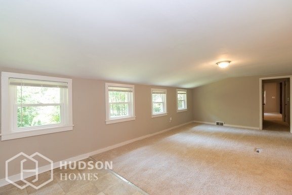 Foto del edificio - 75 Mellicks Woods Rd