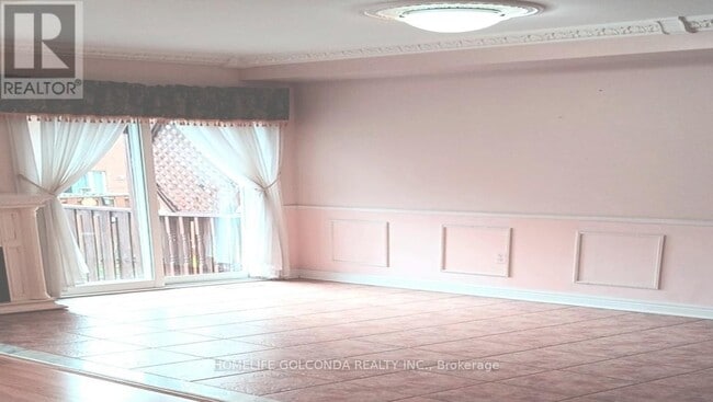Building Photo - 15 Amulet Crescent