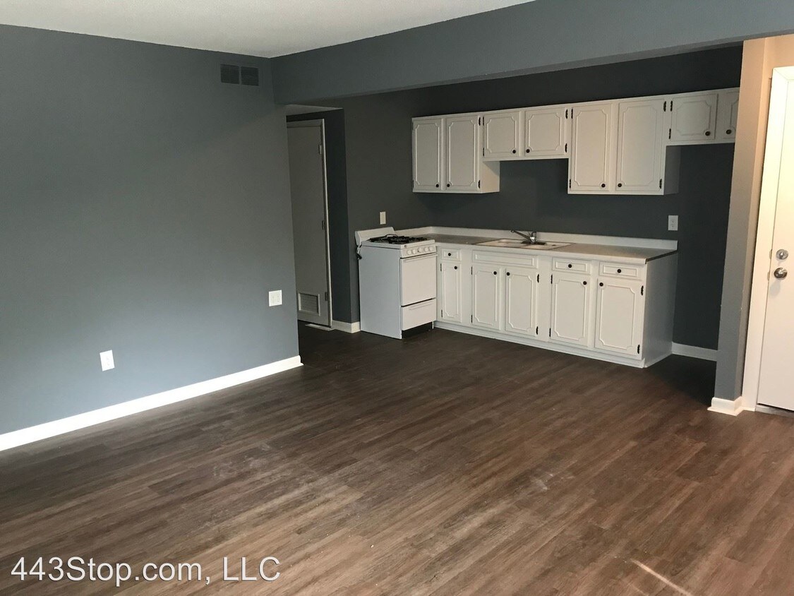 Building Photo - 1079 Wildwood St