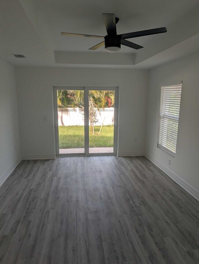 Foto del edificio - 3026 NE 6th Pl