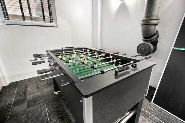 Foto del edificio - 5858 N Sheridan Rd