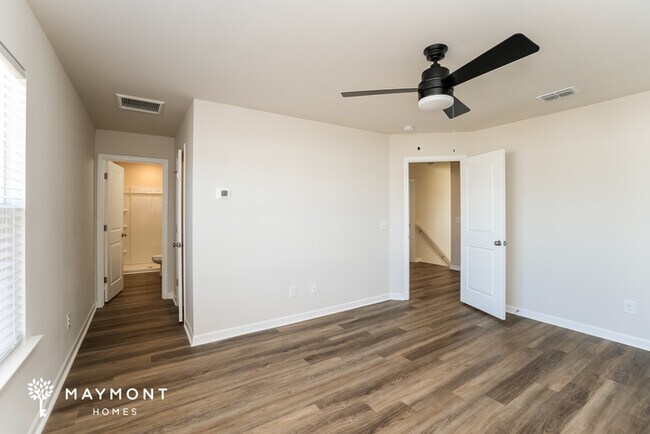 Foto del edificio - 174 Pine Crest View Dr