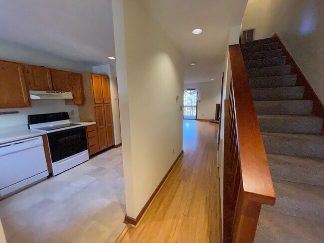 Foto del edificio - Lovely, updated 2br in Weatherhill. Great location & Carrboro charm!