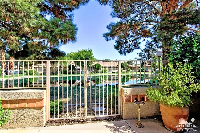Foto del edificio - 82170 Cochran Dr