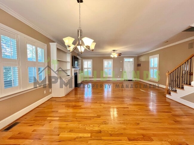 Building Photo - 3008 Bratton St