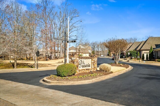 Foto del edificio - 12176 Preserve Woods Ln