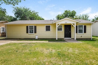 Building Photo - 824 Renfro Dr