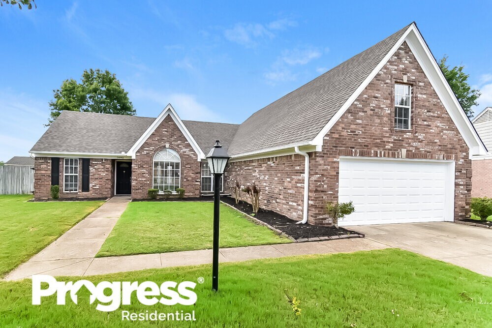 Primary Photo - 2893 Broadway Dr