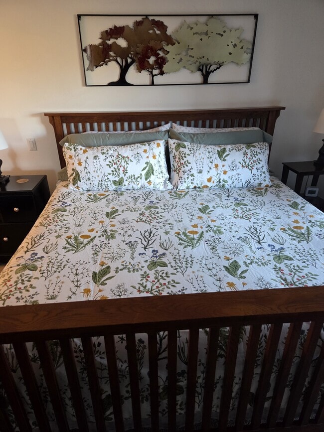 Building Photo - 4932 Summit Cir