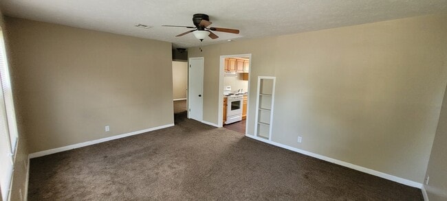 Building Photo - 1333 Ponca Ave