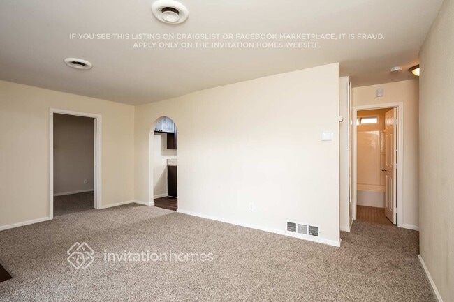 Foto del edificio - 5640 Norman Way