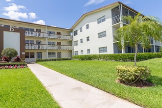 Building Photo - 158 Mansfield D