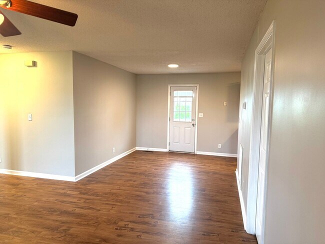 Foto del edificio - 3 bedroom in Oak Grove