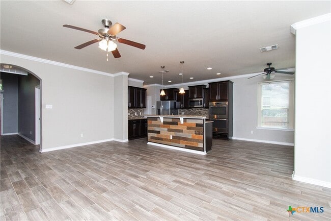 Building Photo - 3264 Vineyard Trail