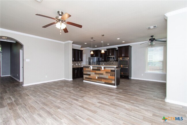 Foto del edificio - 3264 Vineyard Trail