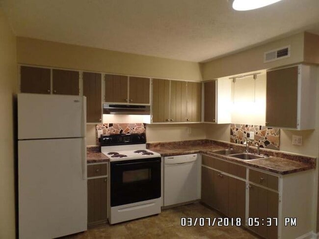 Foto principal - 2002 Belle Terra Rd