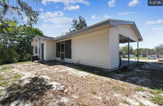 Building Photo - 11409 Spring Hill Dr
