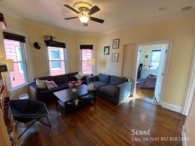 Foto del edificio - 385 Highland Ave