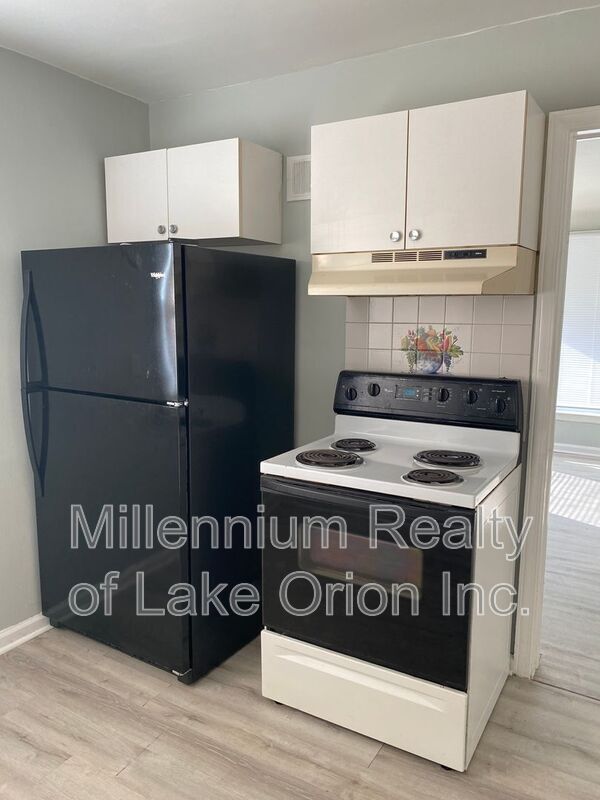 Building Photo - 4673 Academy St