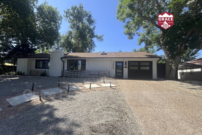 Primary Photo - 4890 E Kansas Dr